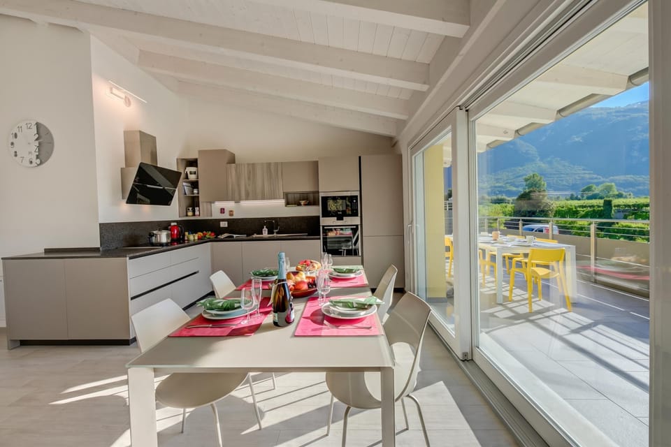 Kitchen and dining area