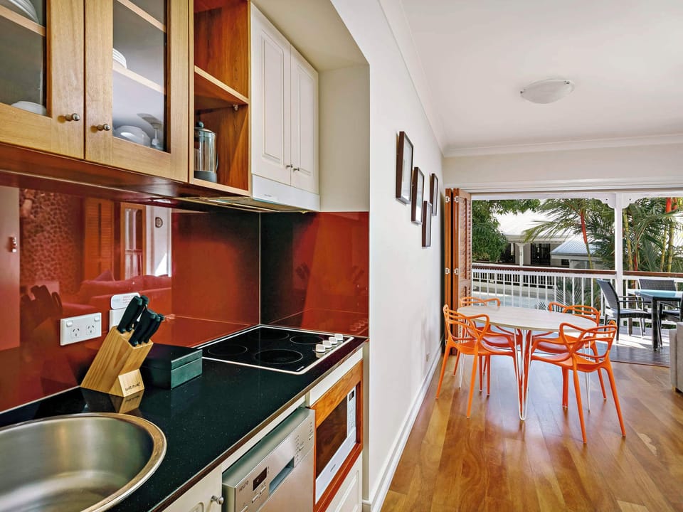 Apartment, 1 Bedroom (Spa) | Private kitchen | Fridge, coffee/tea maker, electric kettle