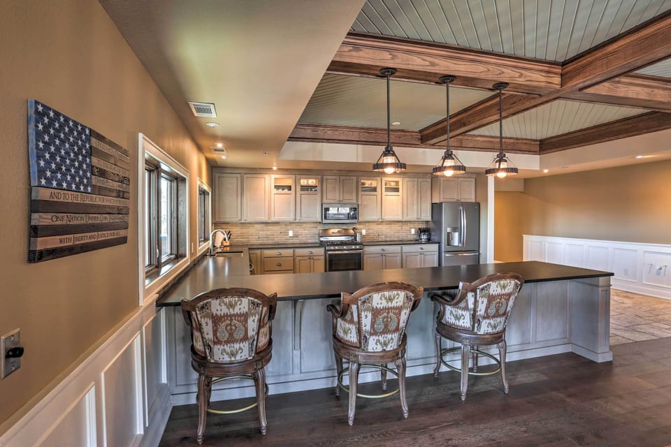 Kitchen | Breakfast Bar | Cooking Basics