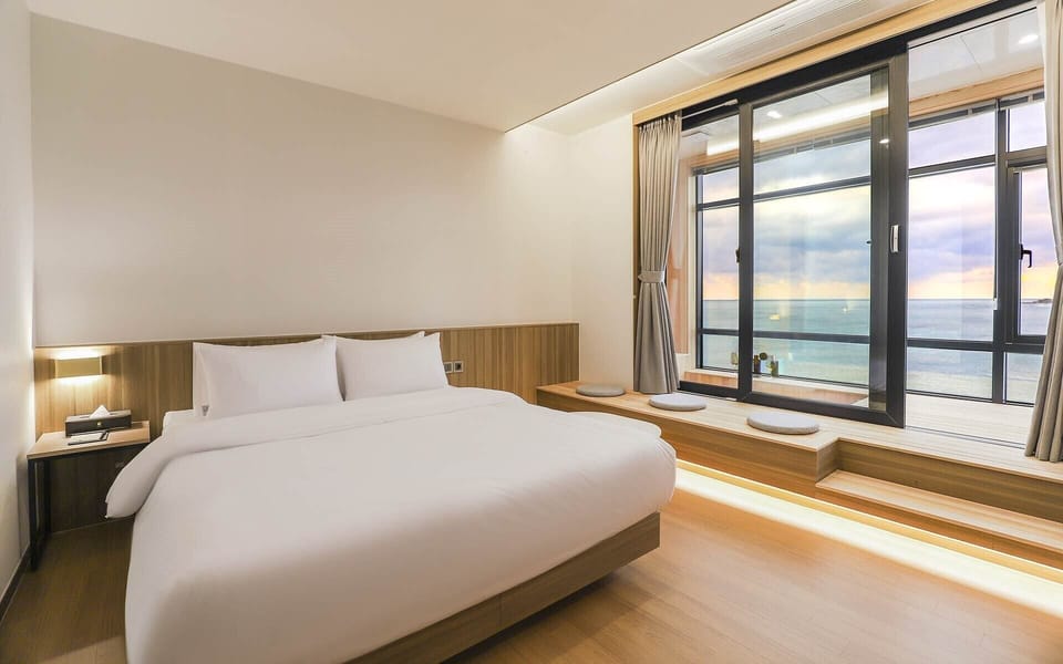Outdoor Royal Double Room | Premium bedding, desk, laptop workspace, free WiFi