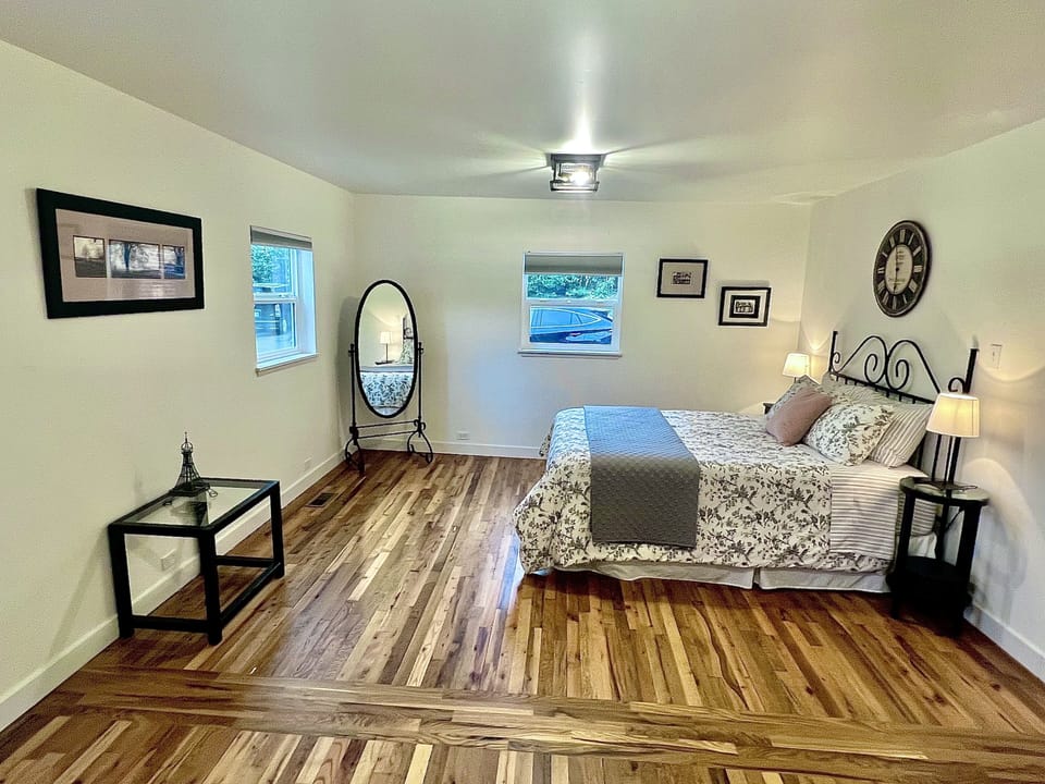 Spacious bedroom