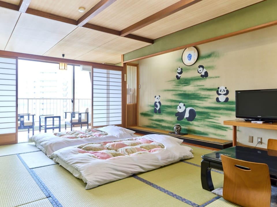 Family Room | WiFi (free), bed sheets