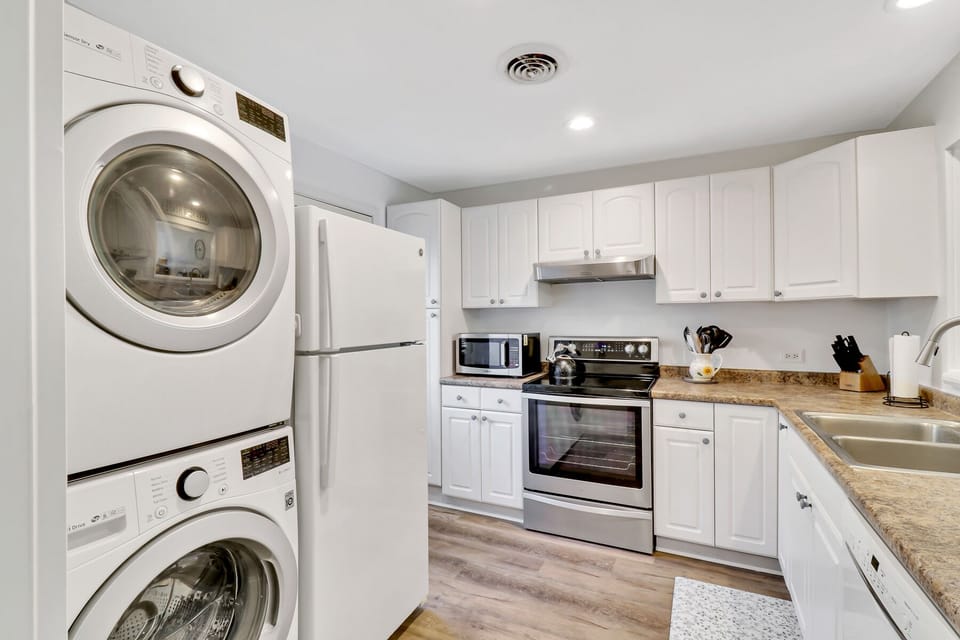 767 Queens Grant | Kitchen - 767 Queens Grant | Kitchen