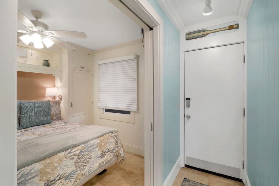 212 Breakers | Entry - 212 Breakers | Entry