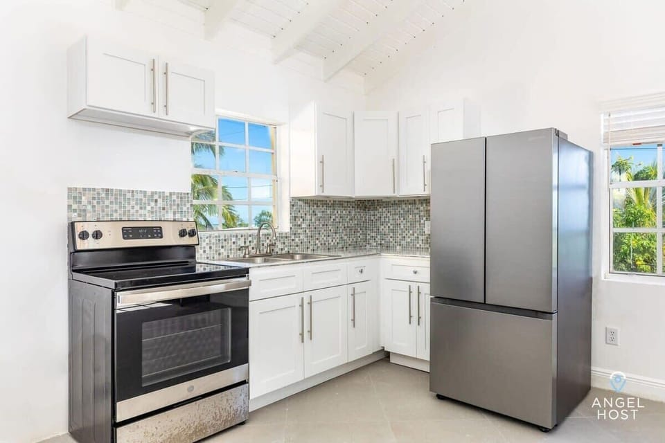 A full kitchen with all the basics