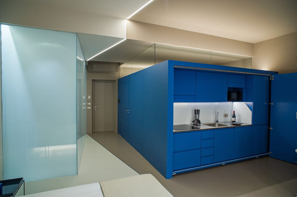 Royal Suite | Minibar, desk, blackout drapes, soundproofing