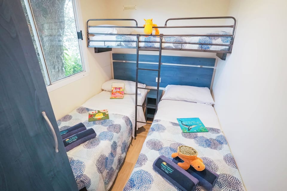Standard Mobile Home | Cribs/infant beds