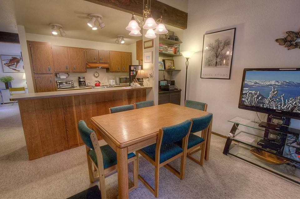 Condo, 2 Bedrooms | In-room dining