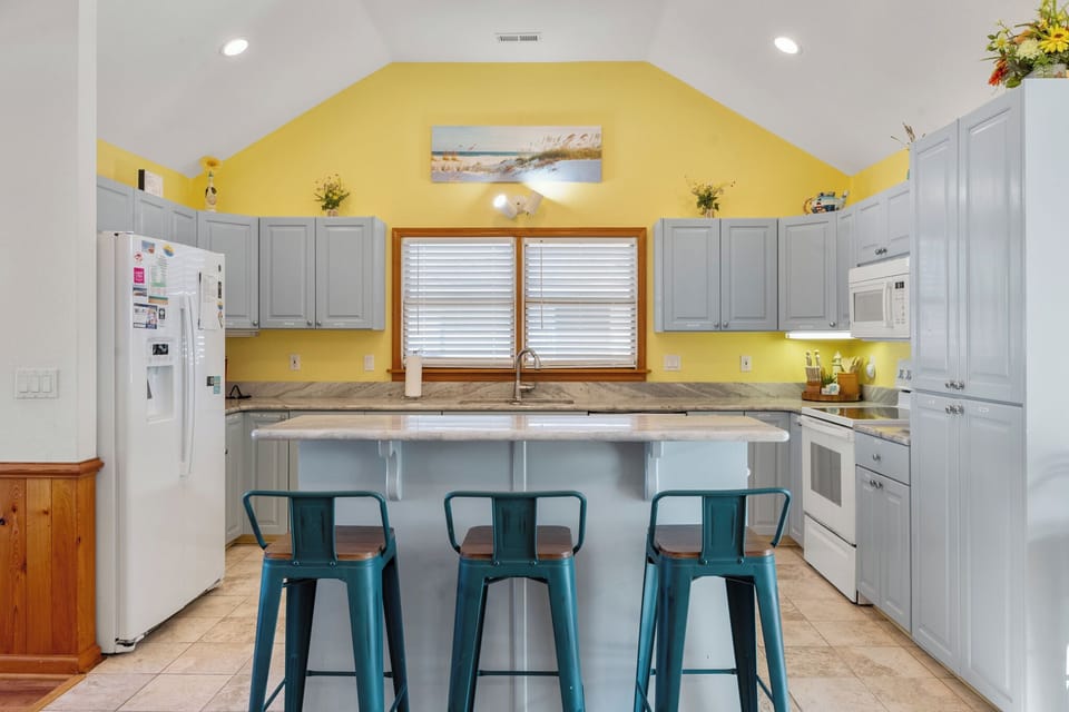 CP49: Bo's Bungalow | Top Level Kitchen