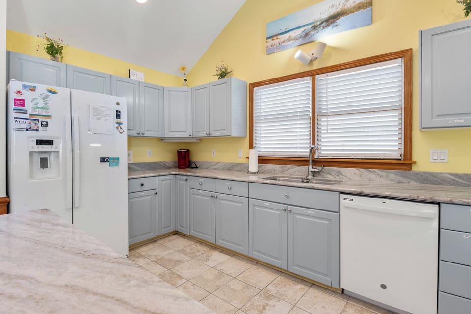 CP49: Bo's Bungalow | Top Level Kitchen