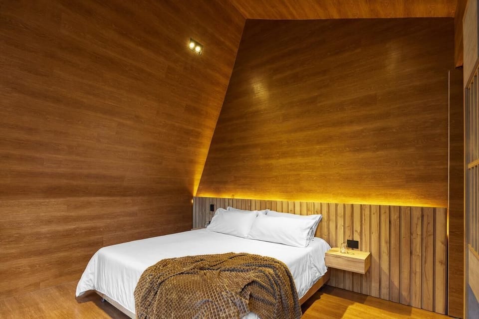 1 bedroom, iron/ironing board, free WiFi