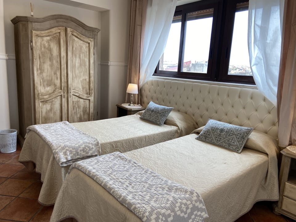 Club Double Room | Premium bedding, down comforters, Select Comfort beds, in-room safe