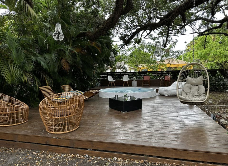 FRONT YARD DECK