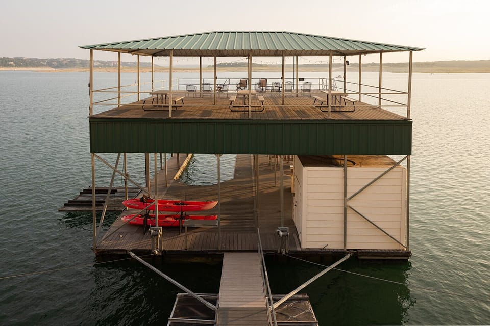 Dock
