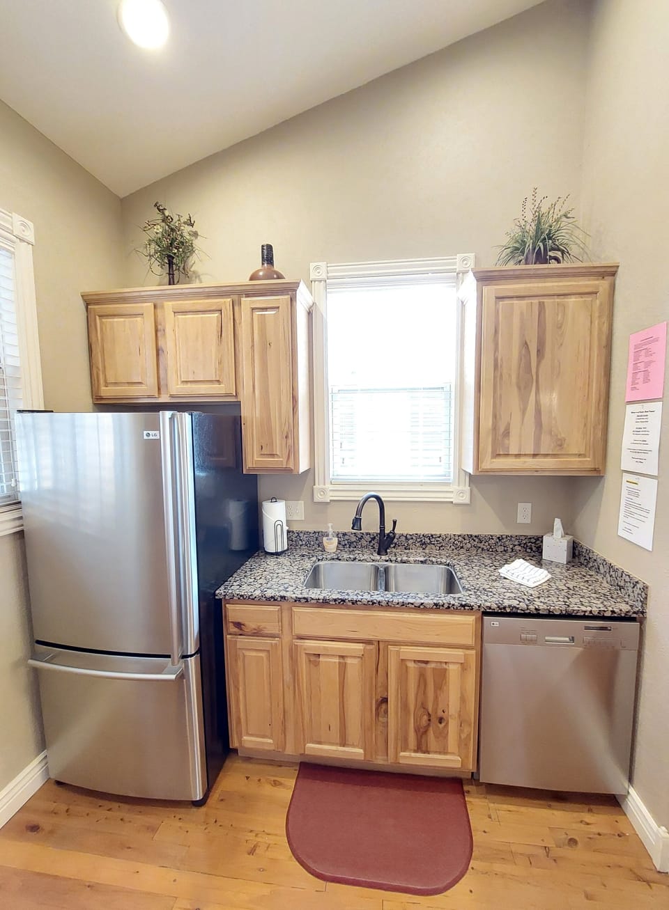 Beautiful, fully remodeled kitchen with stainless steel appliances throughout!
