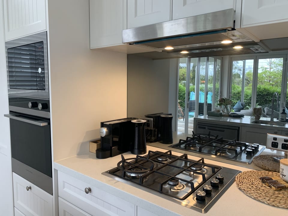 Gas stovetop & wall oven 
Built in microwave