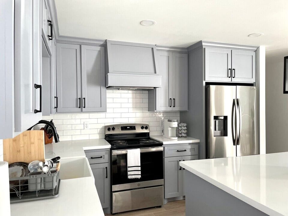 Full size kitchen 
