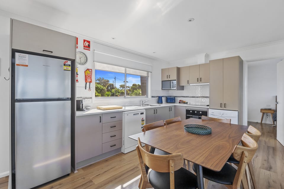 Premium Villa, 2 Bedrooms, Ocean View | Private kitchen | Full-size fridge, microwave, oven, stovetop