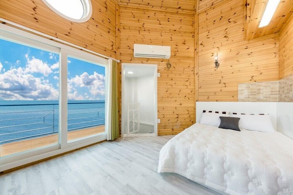 Room (Outside Pool Villa (SPA) B-1)