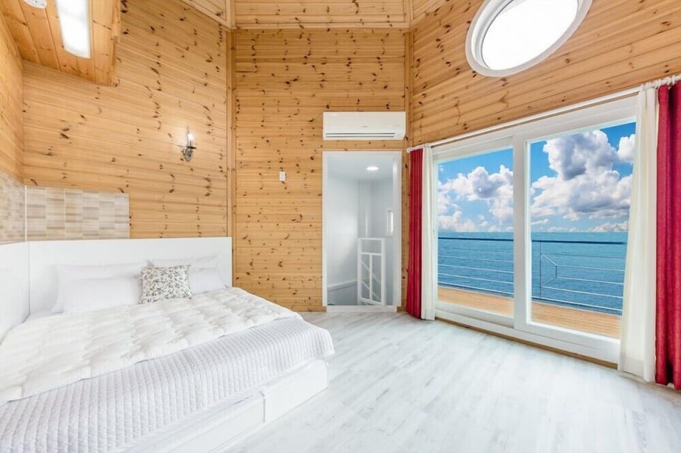 Room (Outside Pool Villa (SPA) A-1)