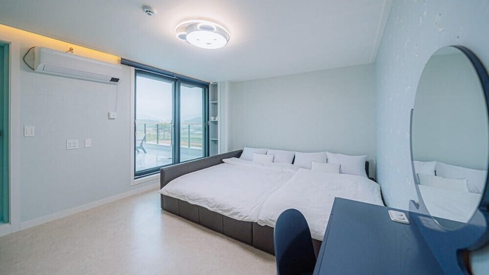 Room (3dong)