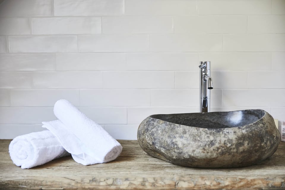 Comfort Room | Bathroom sink