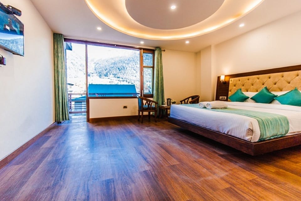 Elite Double Room | Free WiFi