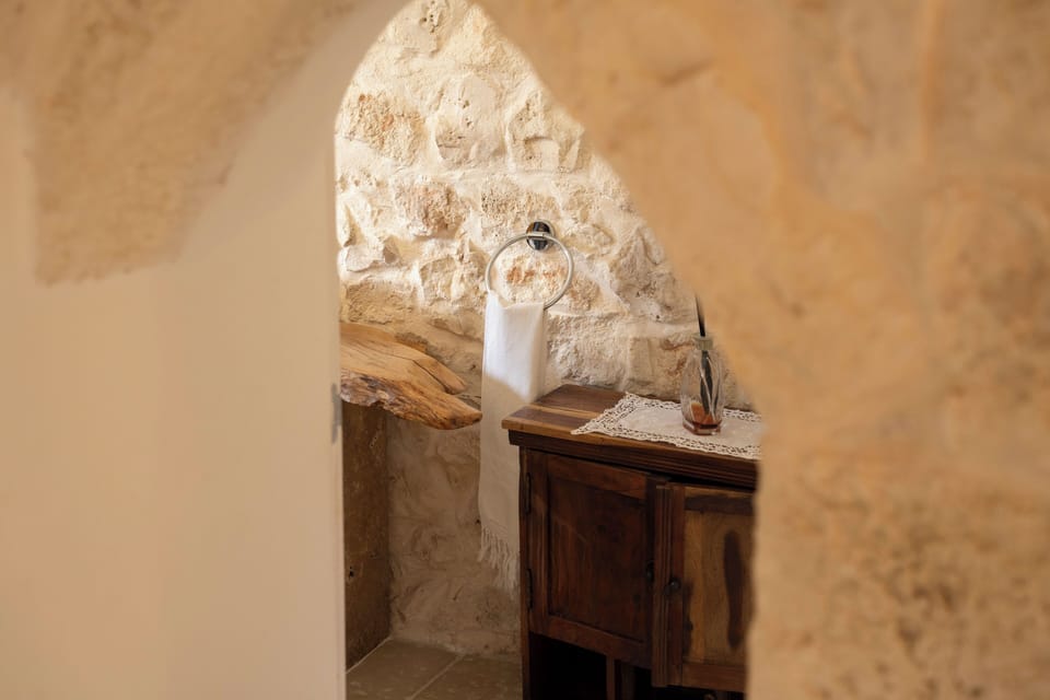 Trullo_Di_Mamma_Lucia_Ostuni_Piscina_Idromassaggio_interno_Casa_vacanza_puglia_casaurea_Property_Man (27)