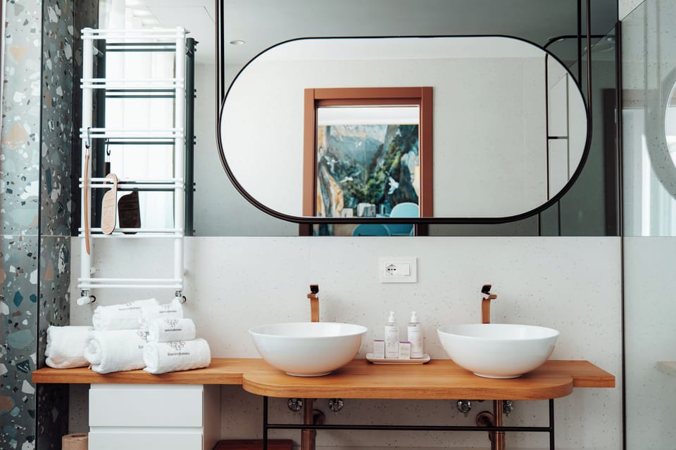 Shower, rainfall showerhead, hair dryer, slippers