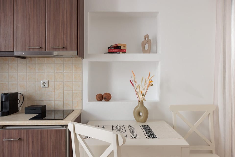 Superior Apartment, Balcony | Private kitchen | Fridge, stovetop, electric kettle, cookware/dishes/utensils