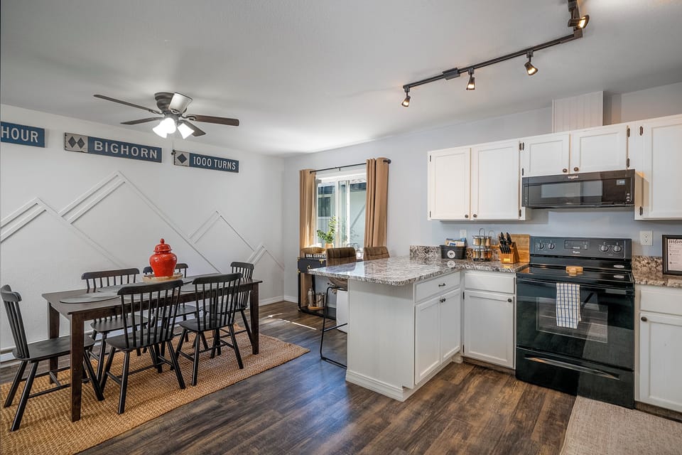 Kitchen and Dining Room Areas