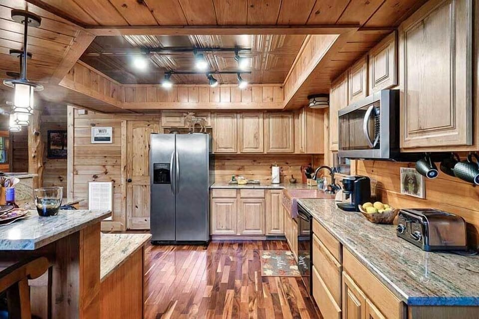 Cabin Rental Fully Equipped Kitchen