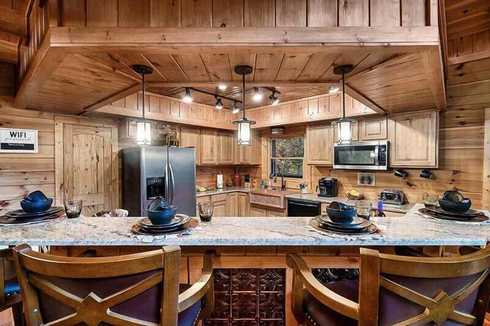 Cabin's Breakfast Bar
