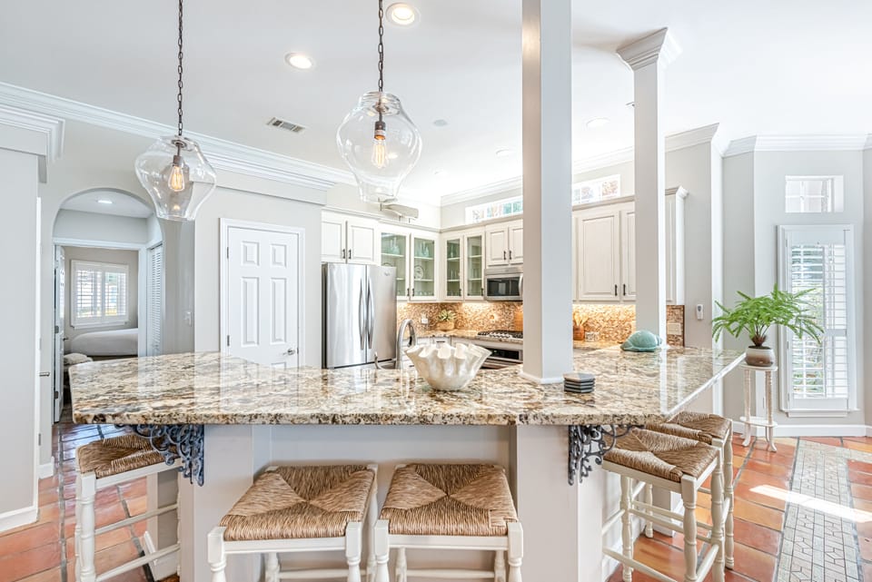 Kitchen Bar