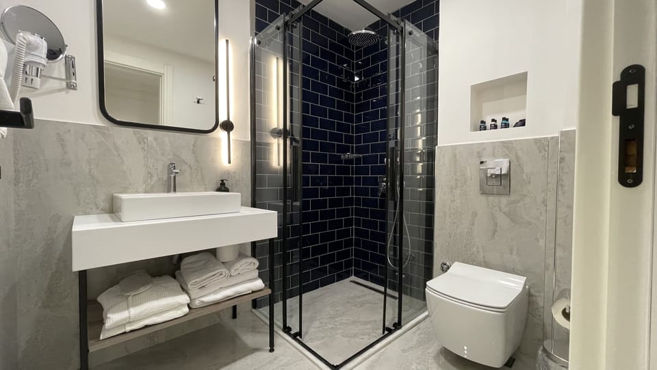 Superior Room With Sea View | Premium bedding, memory foam beds, minibar, in-room safe
