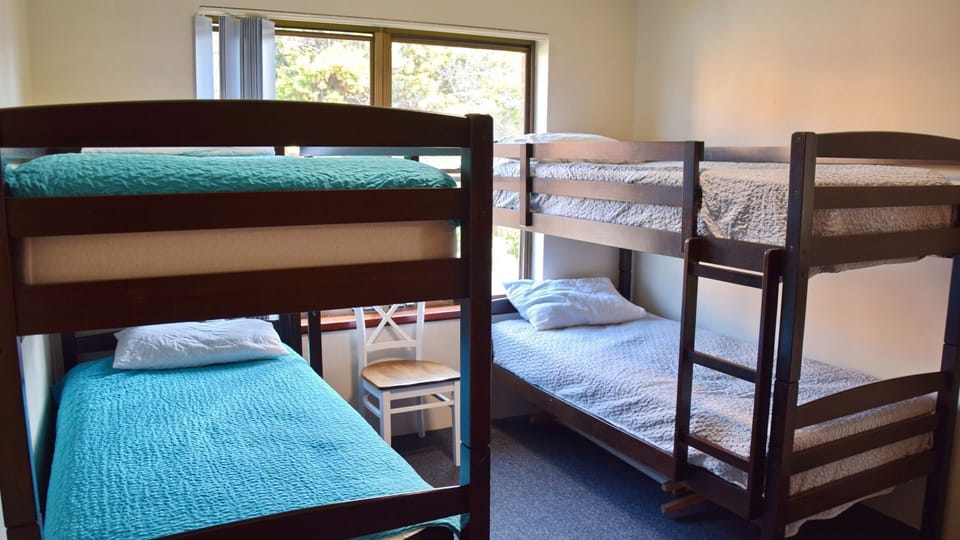 Second bedroom.