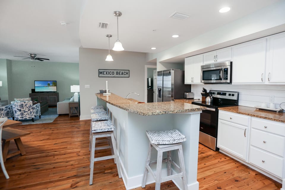 Condo, Multiple Beds (Club at Mexico Beach 1G Red Fish Blue) | Private kitchen | Oven, toaster