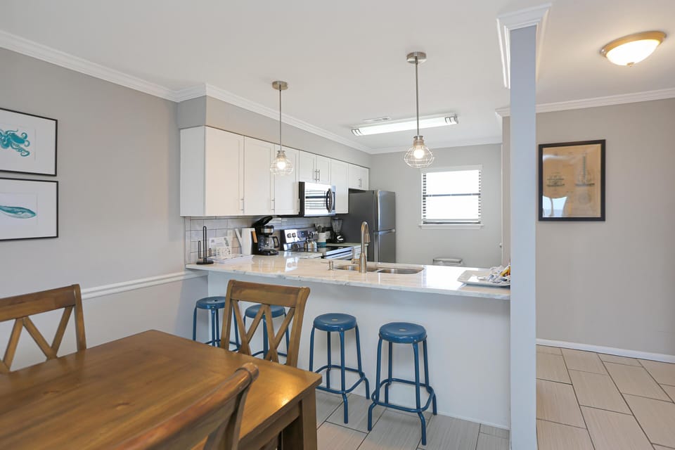 House, Multiple Beds (The Hidden Pearl) | Private kitchen | Oven
