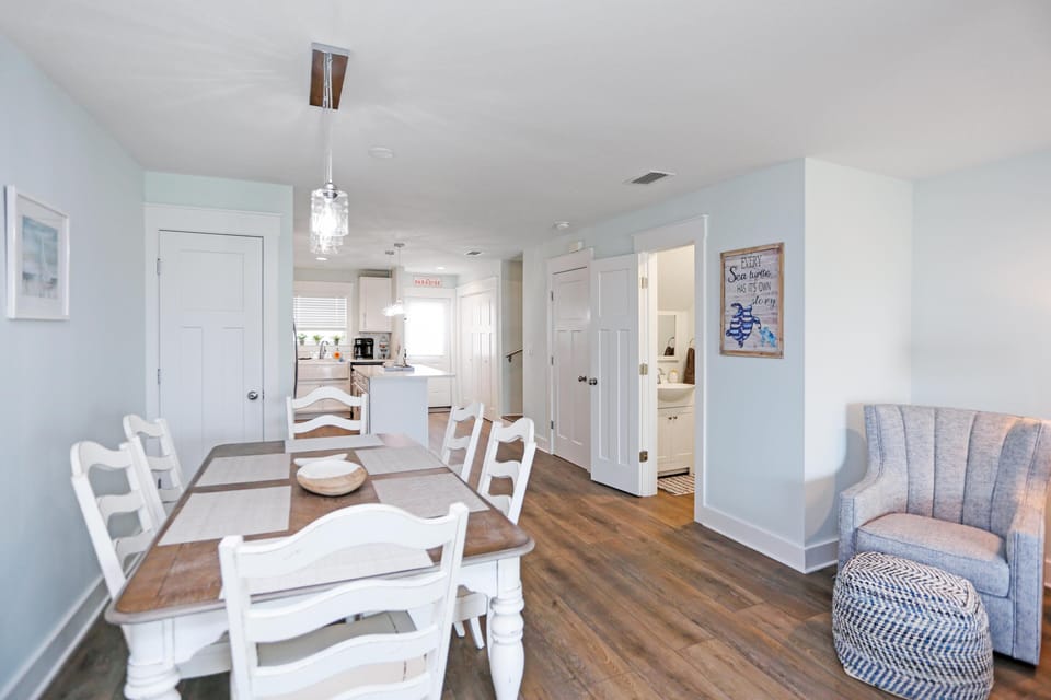 House, Multiple Beds (Mimis Place) | Dining