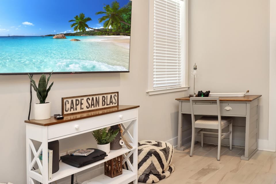 House, Multiple Beds (Just Beach Baby) | Interior