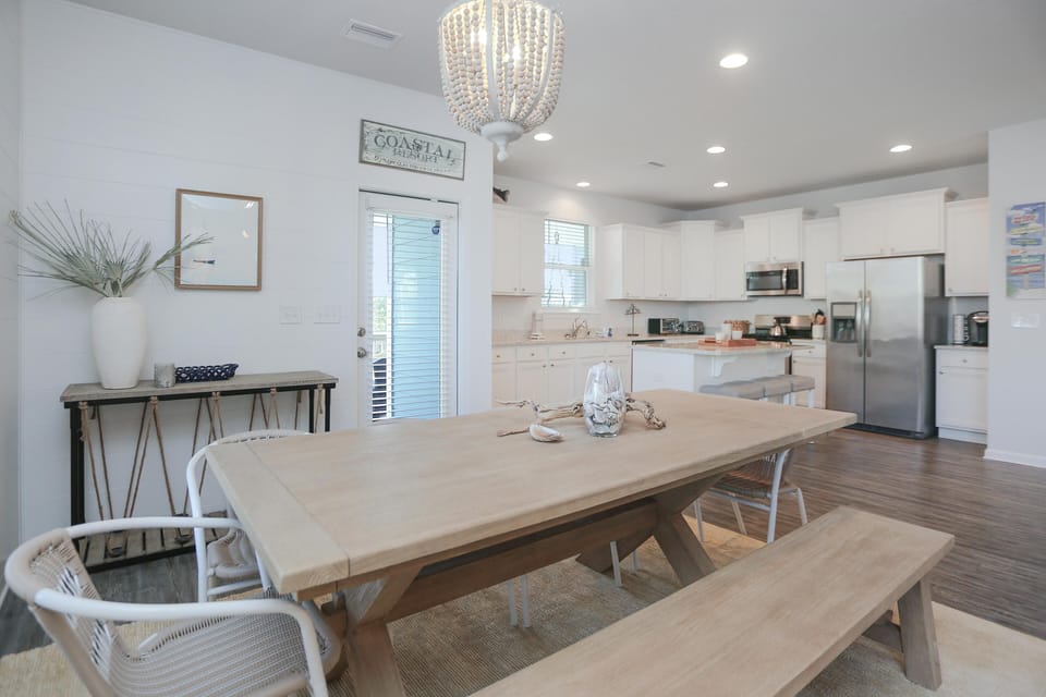 House, Multiple Beds (Song of the Sea) | Dining