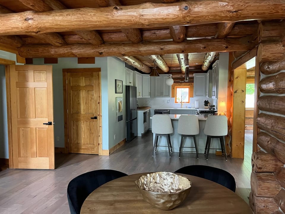 Loggerhead - Kitchen (2)
