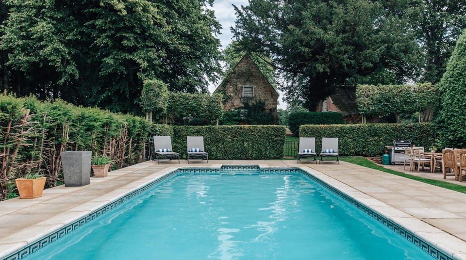 Heated swimming pool