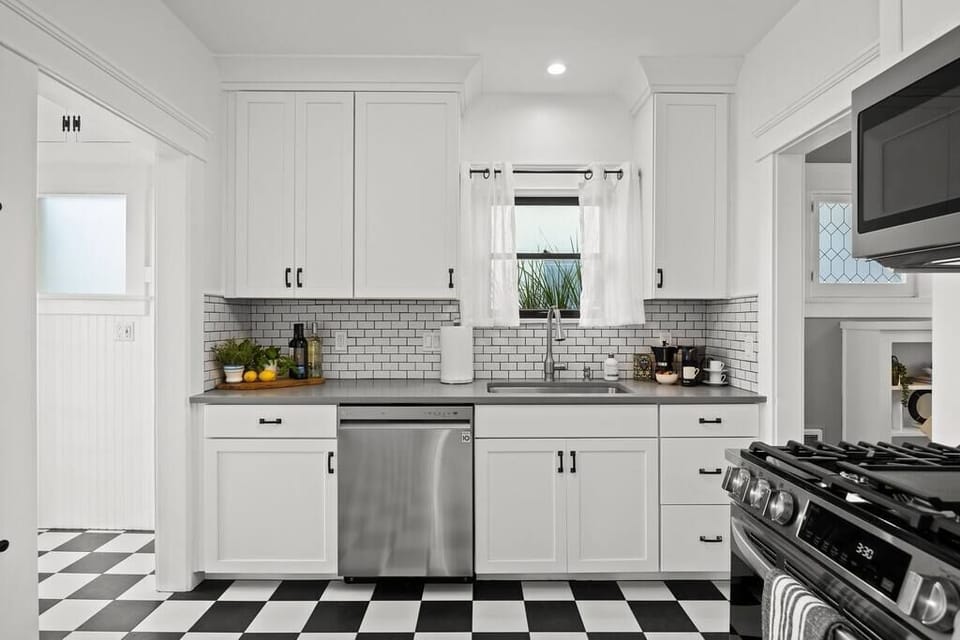 Kitchen (2)