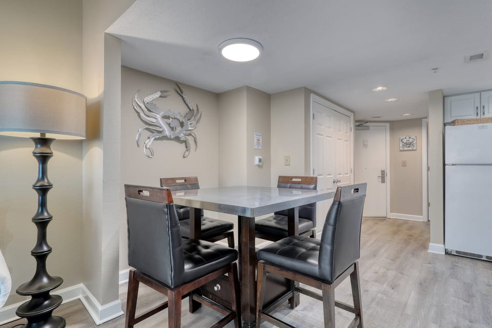 Comfortable table seating with swivel chairs