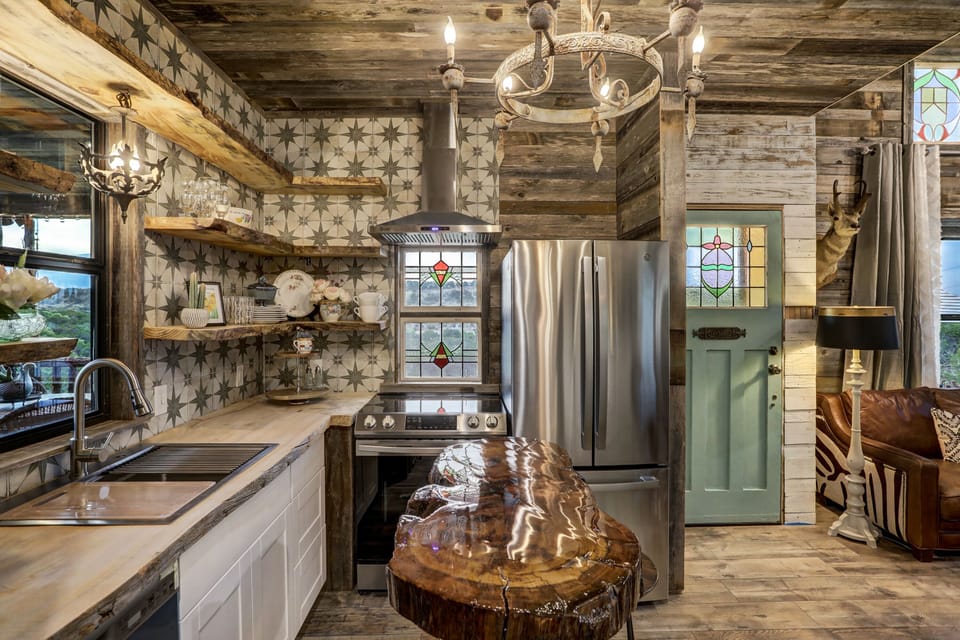 Fully stocked kitchen. Stunning views out every window.
