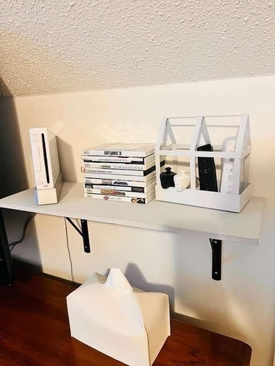 Nintendo Wii game console with games