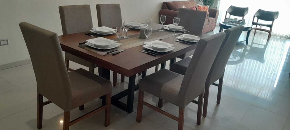 Deluxe Apartment | Private kitchen | Full-size fridge, microwave, stovetop, coffee/tea maker