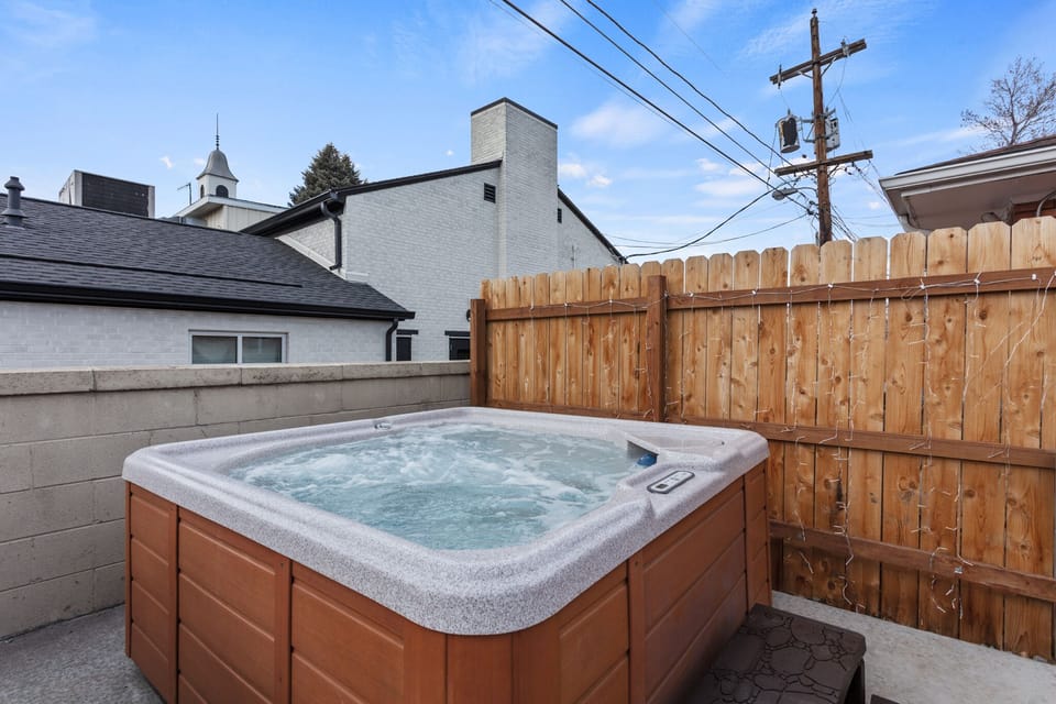 Relax and Unwind in the Hot Tub  – Take a soothing dip in our hot tub and let your worries melt away as you bask in pure relaxation.
