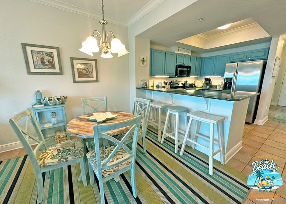 Crystal Tower 605. 2 Bedroom 2 Bathroom. Sleeps 8. Managed by Island Rentals